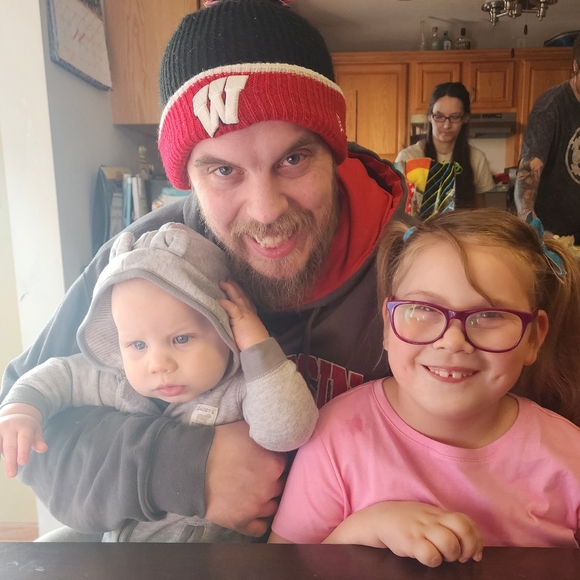 Meet your Posher, Samantha - Picture 3 of 3